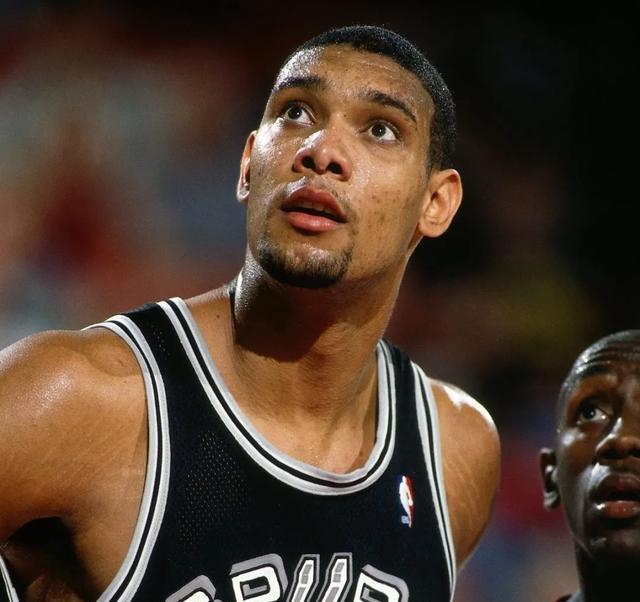 于明显的 于明显的